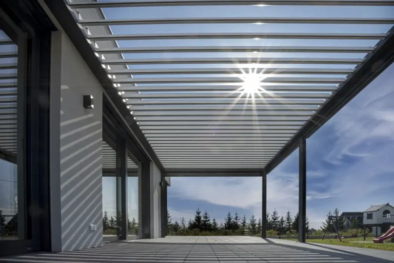bioklimaticka-pergola-zlin-pohlad-odspodu